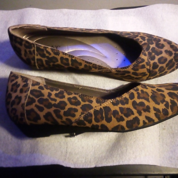 Array flats - Picture 3 of 3